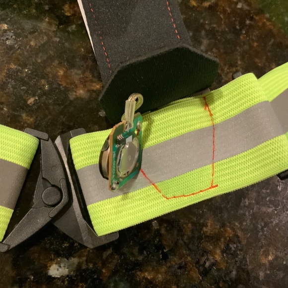 Led Light Up Running Vest Reflective Vest for Walking at Night, High Visibility - Picture 8 of 9